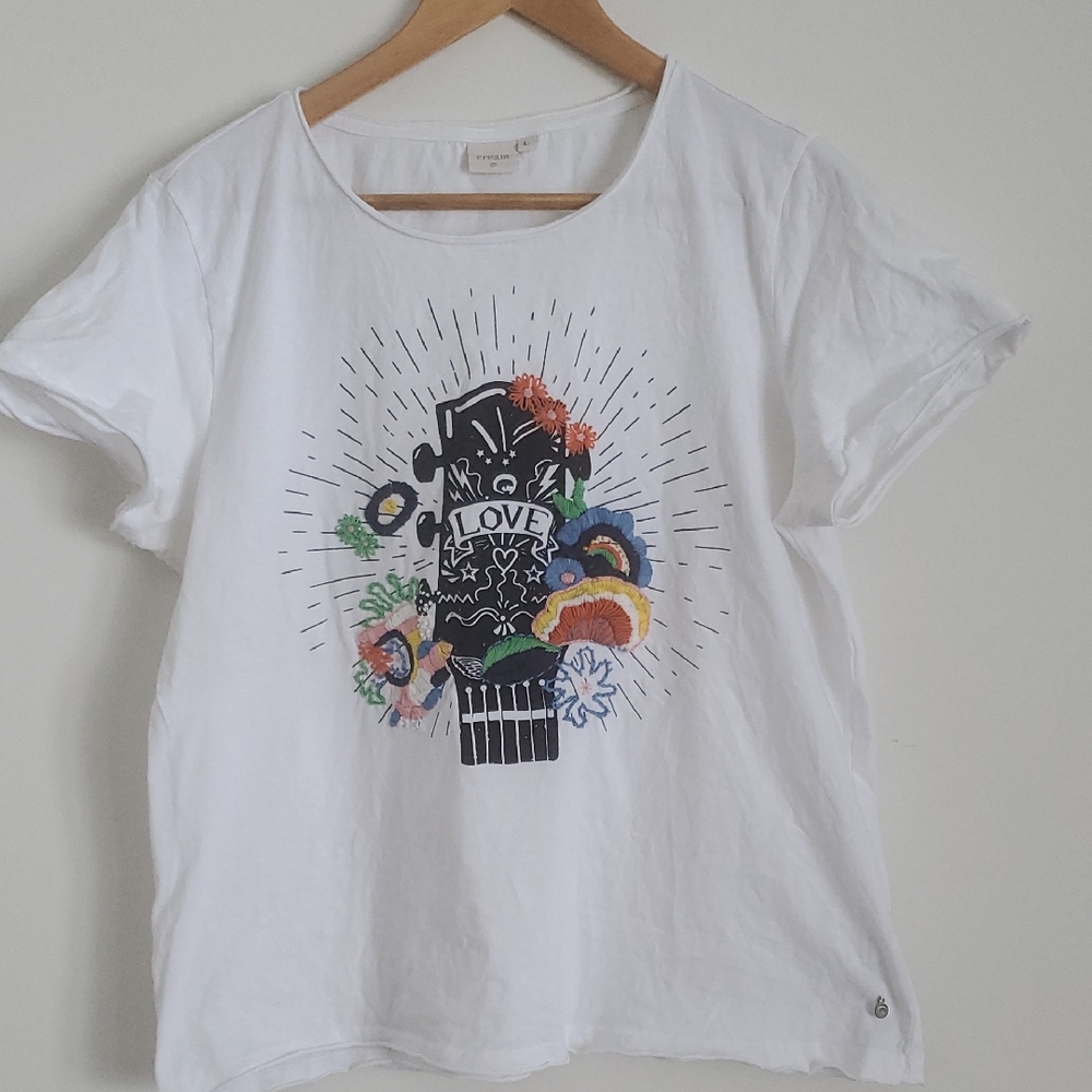 Embroidered Guitar Tee By Cream